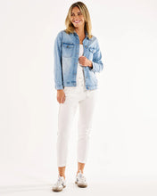 Load image into Gallery viewer, Betty Basics Mayfair Denim Jacket Vintage Blue