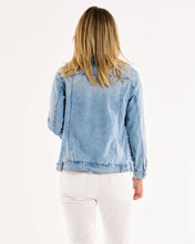 Load image into Gallery viewer, Betty Basics Mayfair Denim Jacket Vintage Blue